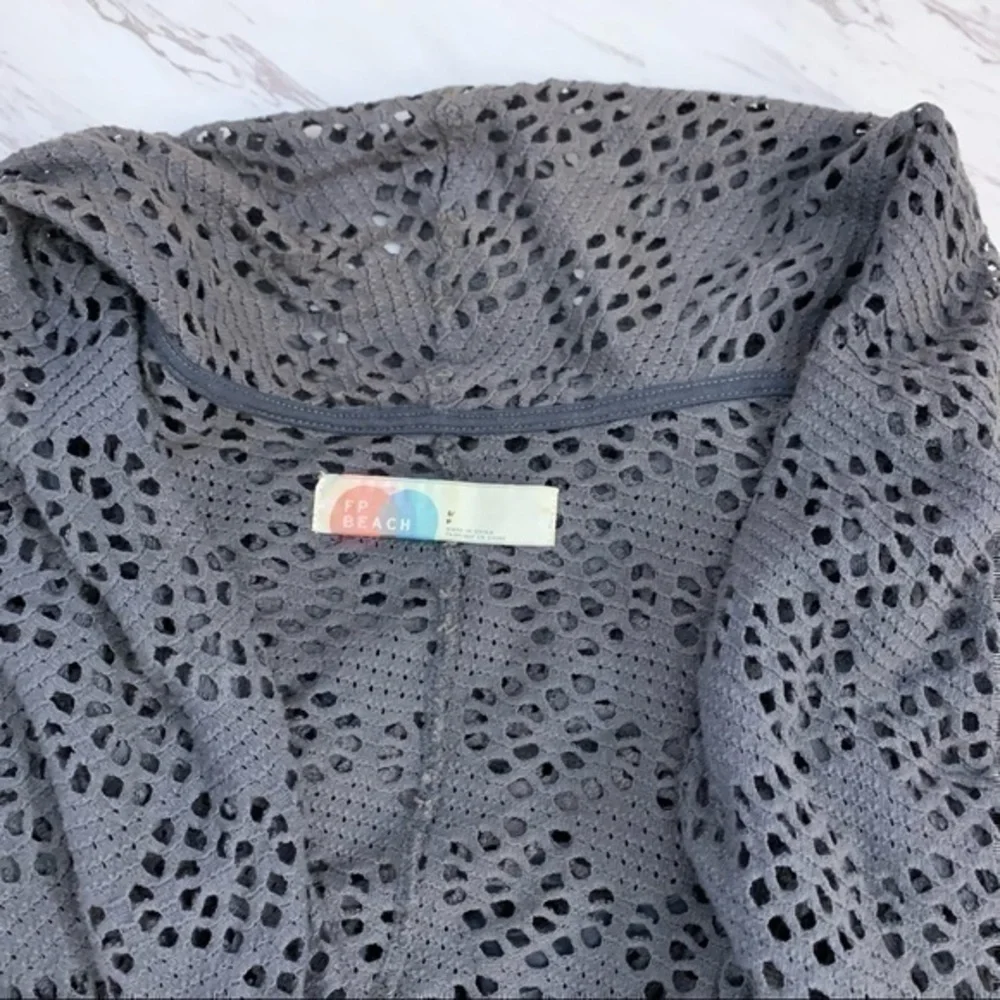 Free People • FP Beach Flume Waterfall Geo Cutout Shawl Collar Cardigan Gray S